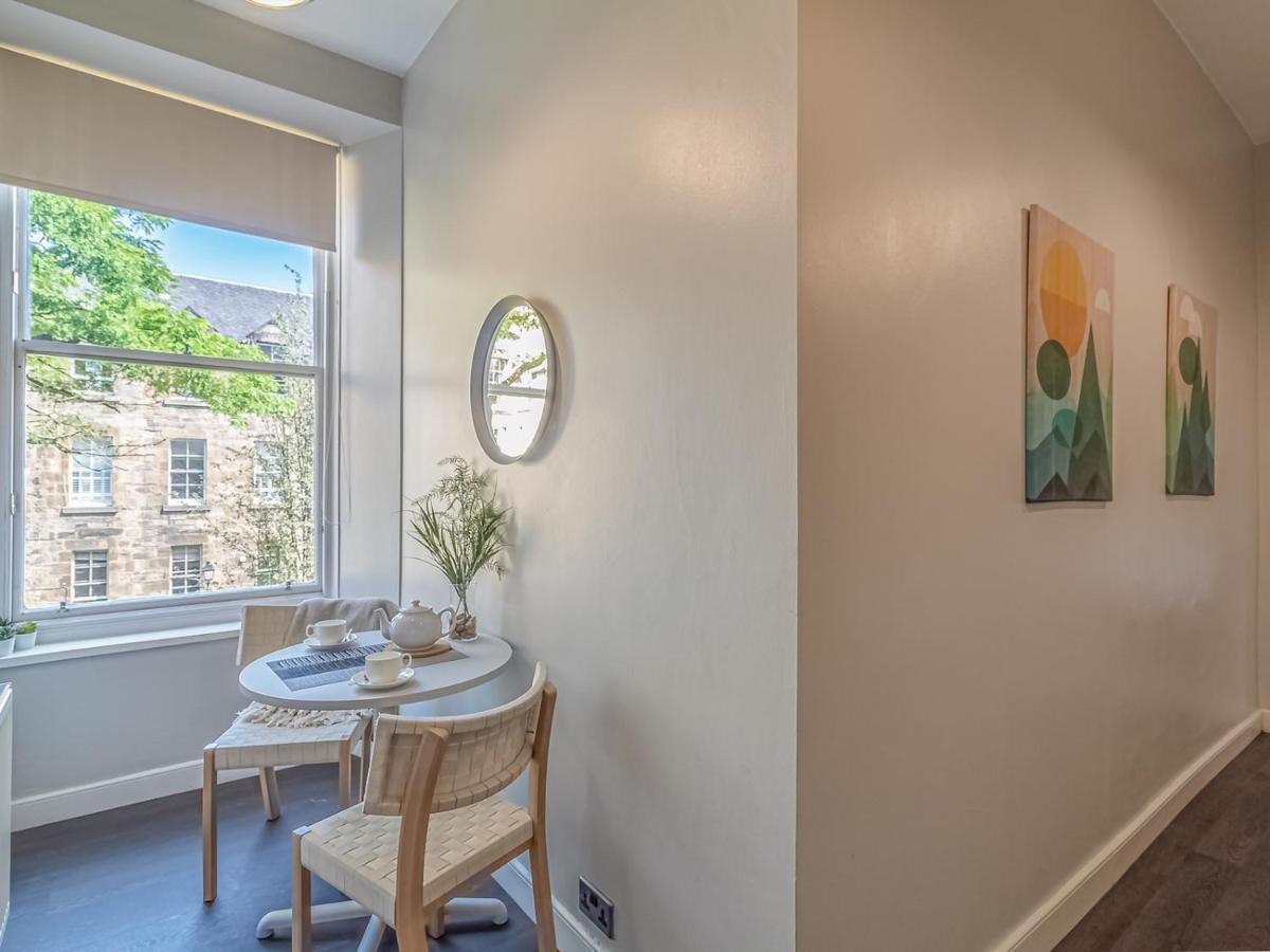 Pass The Keys Spacious And Homely Flat On The Royal Mile Edimburgo Exterior foto