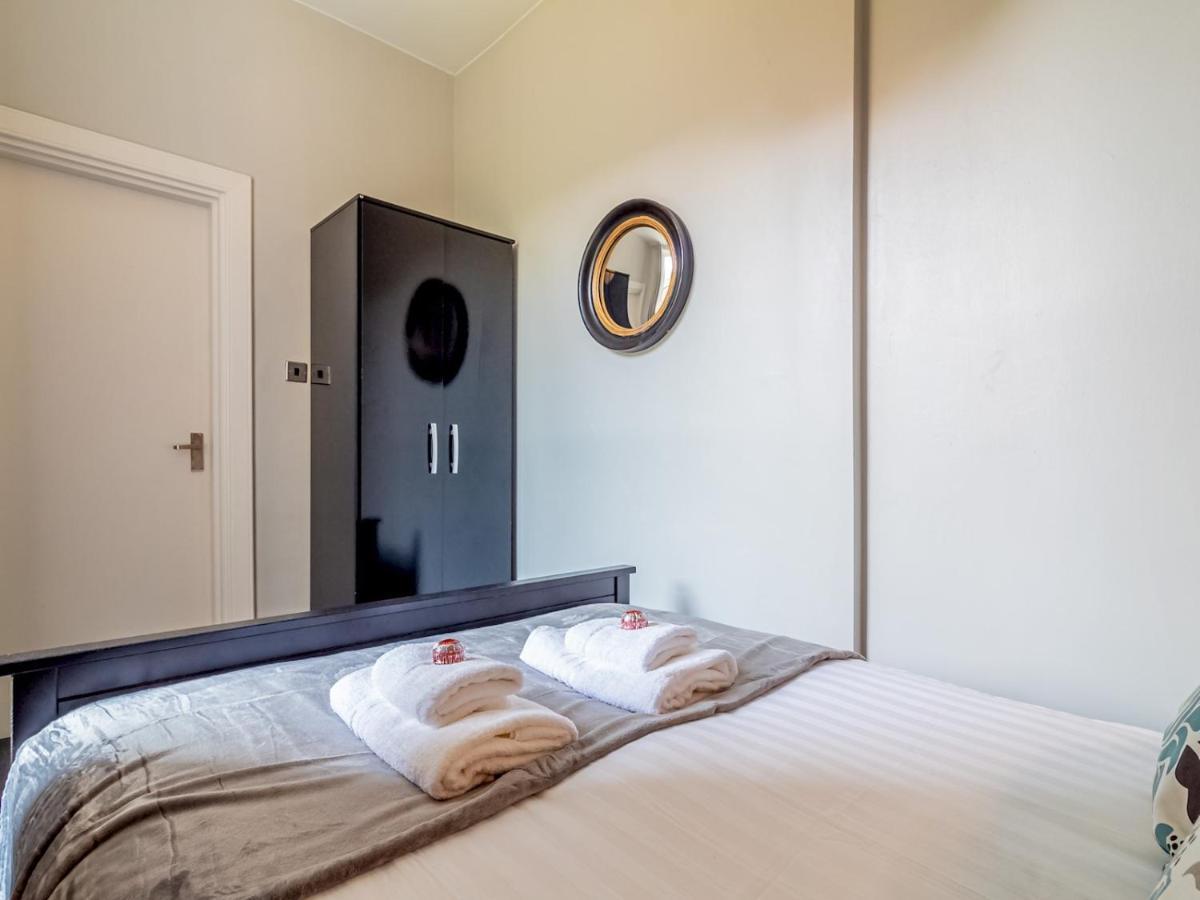 Pass The Keys Spacious And Homely Flat On The Royal Mile Edimburgo Exterior foto