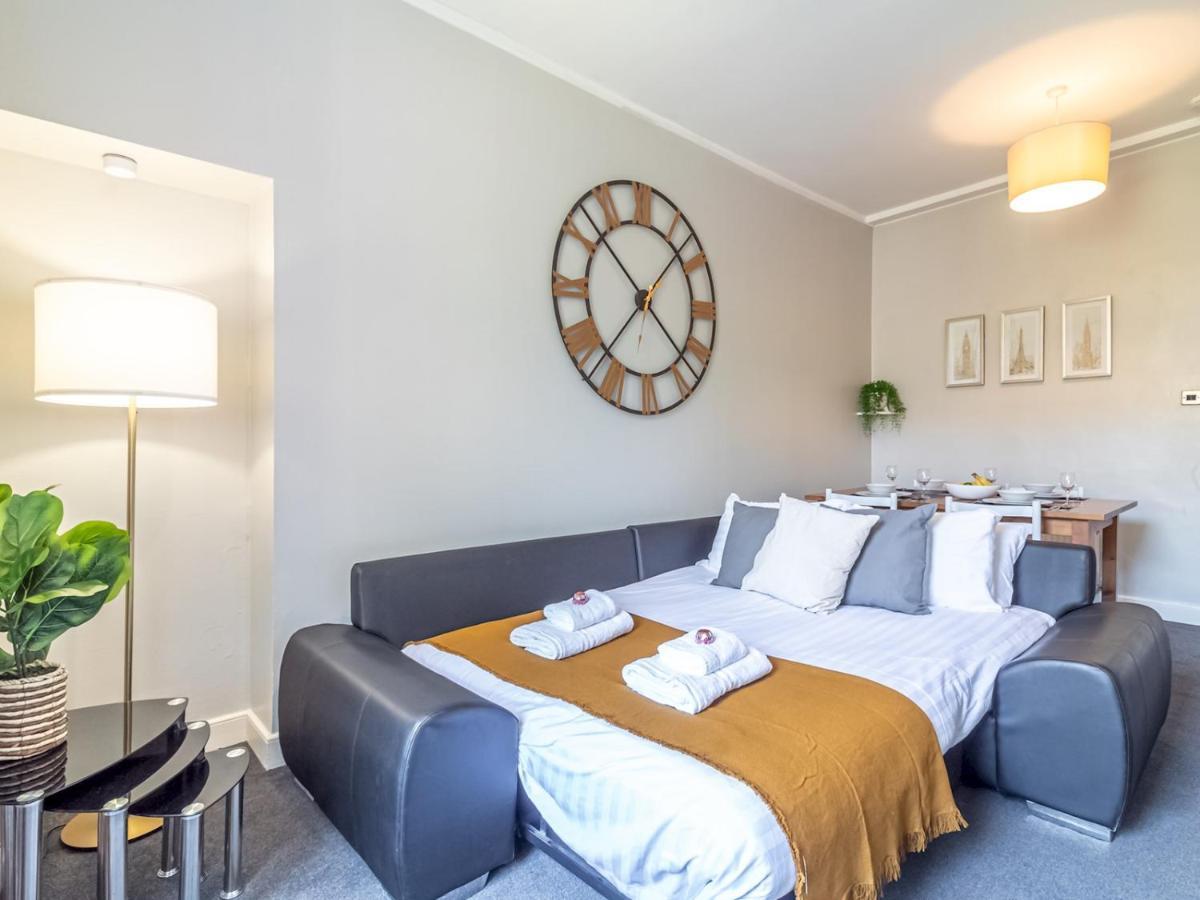 Pass The Keys Spacious And Homely Flat On The Royal Mile Edimburgo Exterior foto