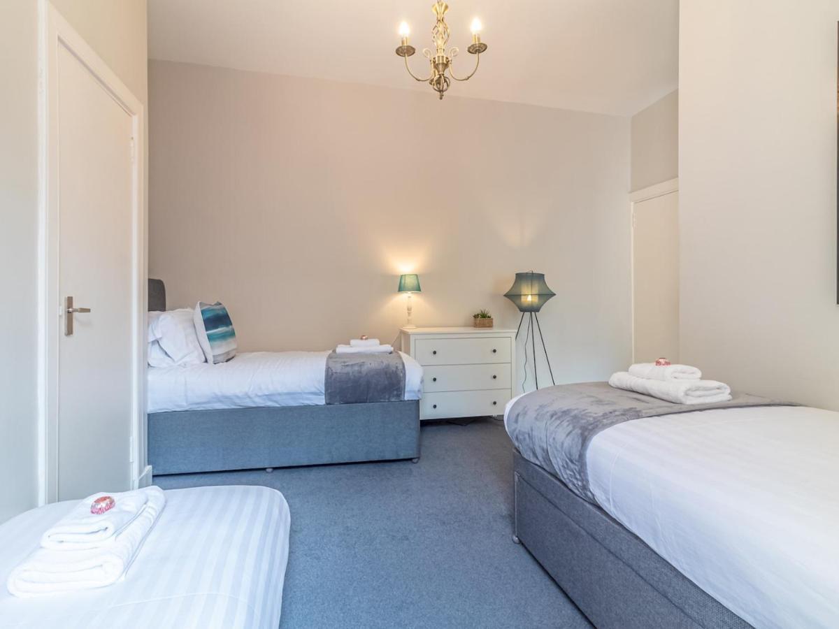 Pass The Keys Spacious And Homely Flat On The Royal Mile Edimburgo Exterior foto