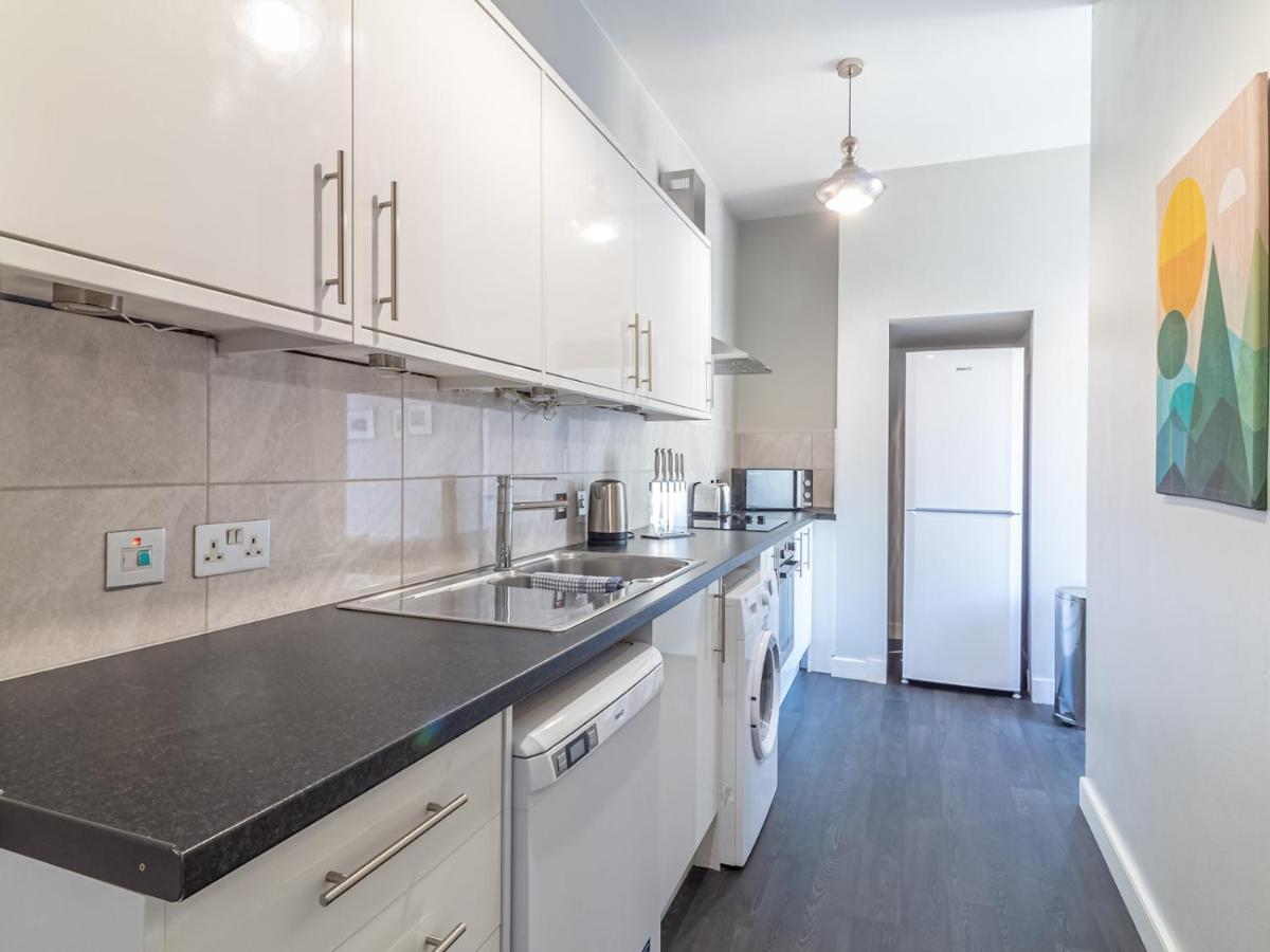 Pass The Keys Spacious And Homely Flat On The Royal Mile Edimburgo Exterior foto